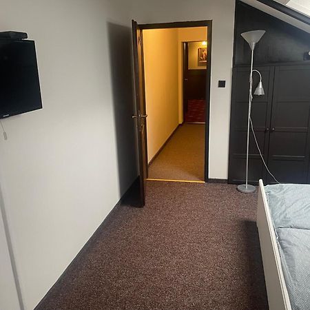 Hotel Lovecky Zamecek Orion Либерец Екстериор снимка