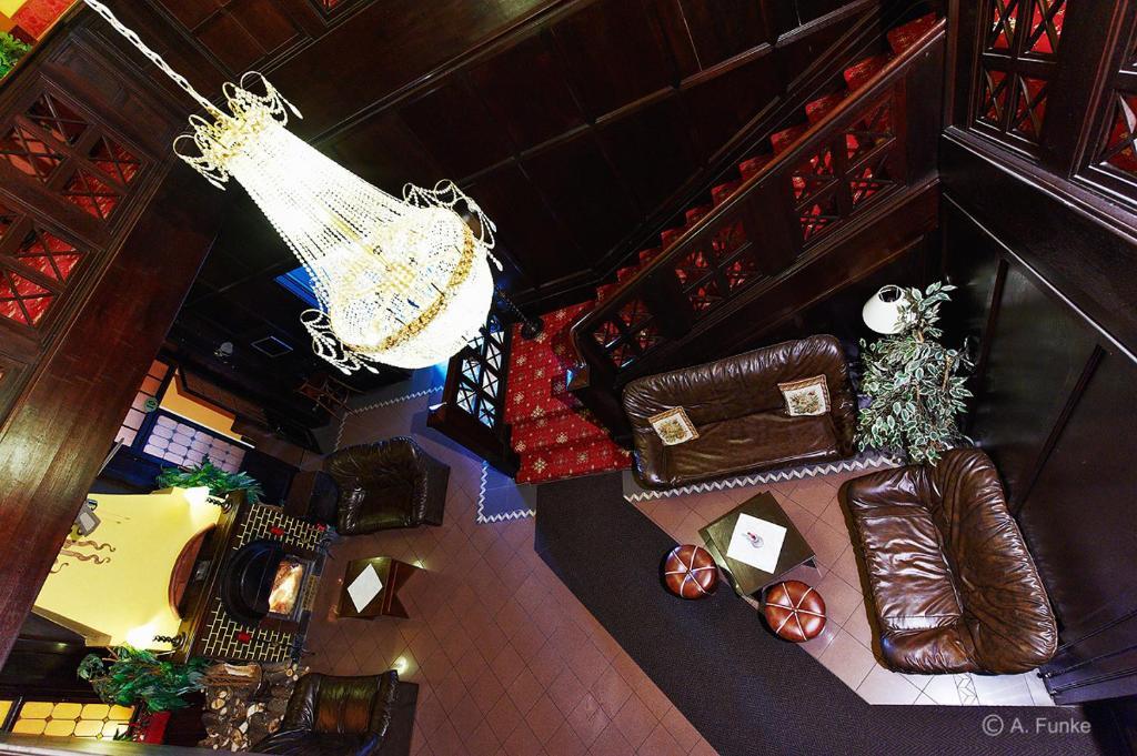 Hotel Lovecky Zamecek Orion Либерец Екстериор снимка