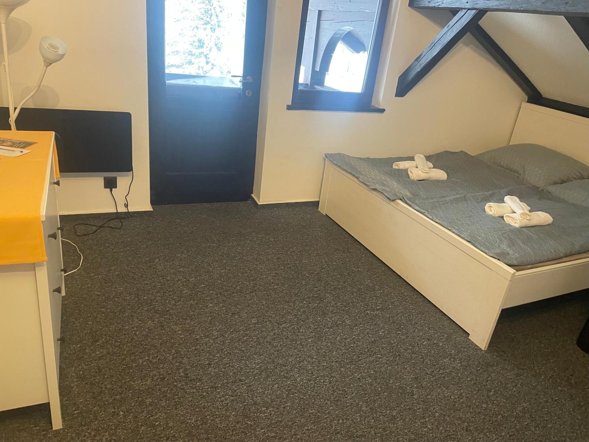 Hotel Lovecky Zamecek Orion Либерец Екстериор снимка