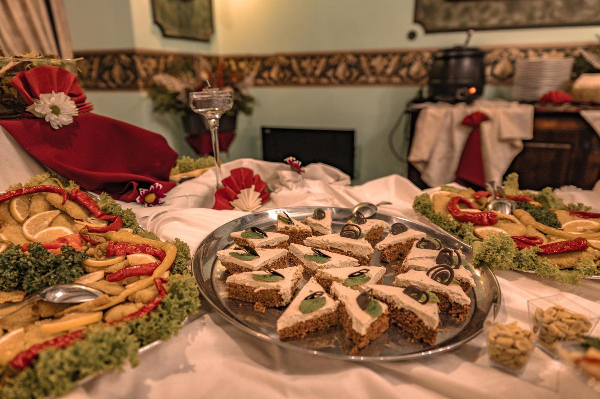 Hotel Lovecky Zamecek Orion Либерец Екстериор снимка