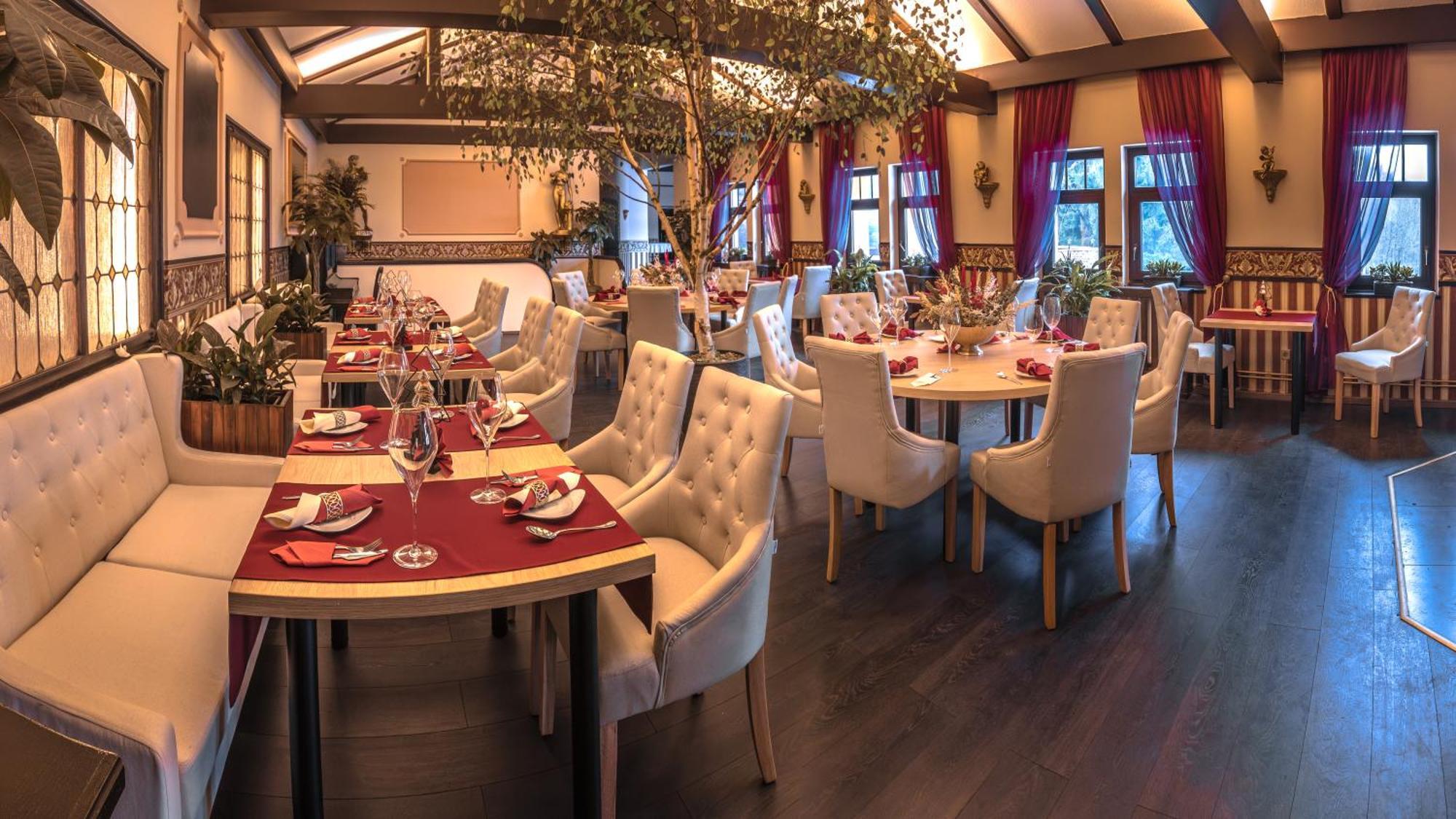 Hotel Lovecky Zamecek Orion Либерец Екстериор снимка